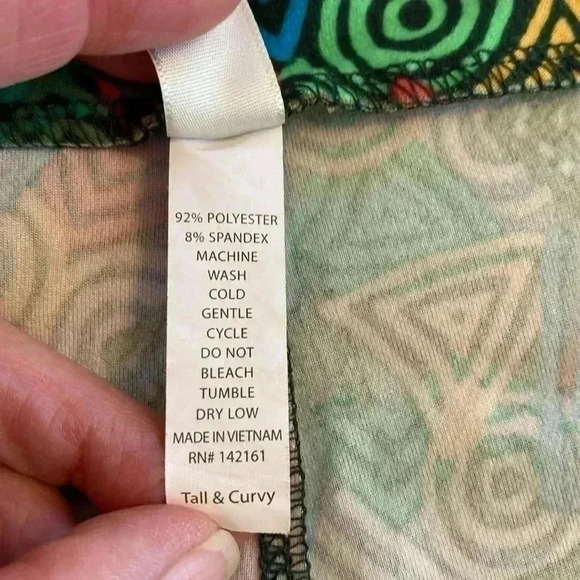 LulaRoe Geometric Pattern Leggings Tall Curvy. Set of two.  Ultra-soft  Material - Picture 8 of 12